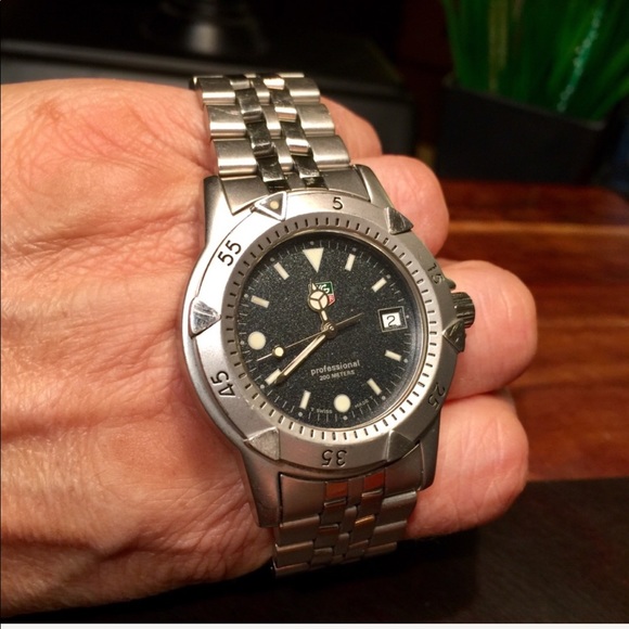 Tag Heuer Other - Tag Heur 200m Professional Sapphire Crystal Watch